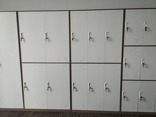 China 4 gabinete de almacenamiento de acero del guardarropa de los muebles del metal del armario H1850XW900XD400mm de la puerta proveedor